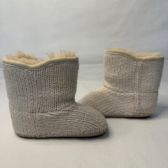 UGG Baby Booties Size 2/3 Beige Knit Shearling Lined Warm Cozy Fall Winter Prep - Picture 12 of 14